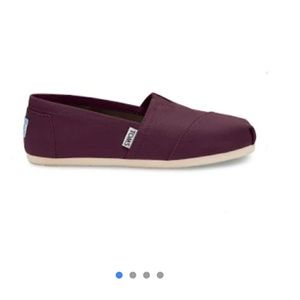TOMS Classic Burgundy Size 6.5